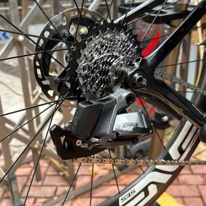 2 Pcs Batteries   Dual-Port Charger for SRAM AXS/eTap, The Charger Unit Comes with USB C, Both Batteries can be Quickly Charged at The Same Time, 300 mAh 7.4 V 2.2 Wh for One Battery.