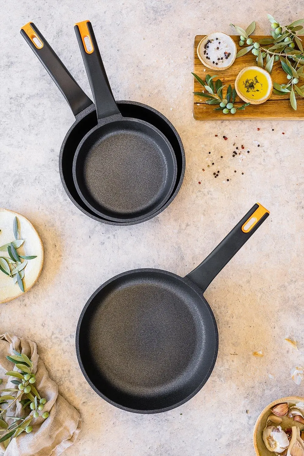 BRA COOKWARE Efficient Pro Frying Pan | 11.8 inches Cast Aluminum Frypan | Profile Plus Non-Stick | All Heat Source Compatible | PFOA Free | Ergonomic Heat-Resistant Handle | Non Deformable