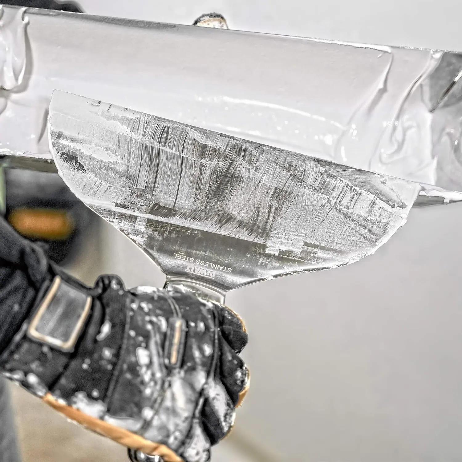 DEWALT 8" All Stainless Steel Joint Knife | One-Piece Premium Polished Metal Putty Blade | 2-408