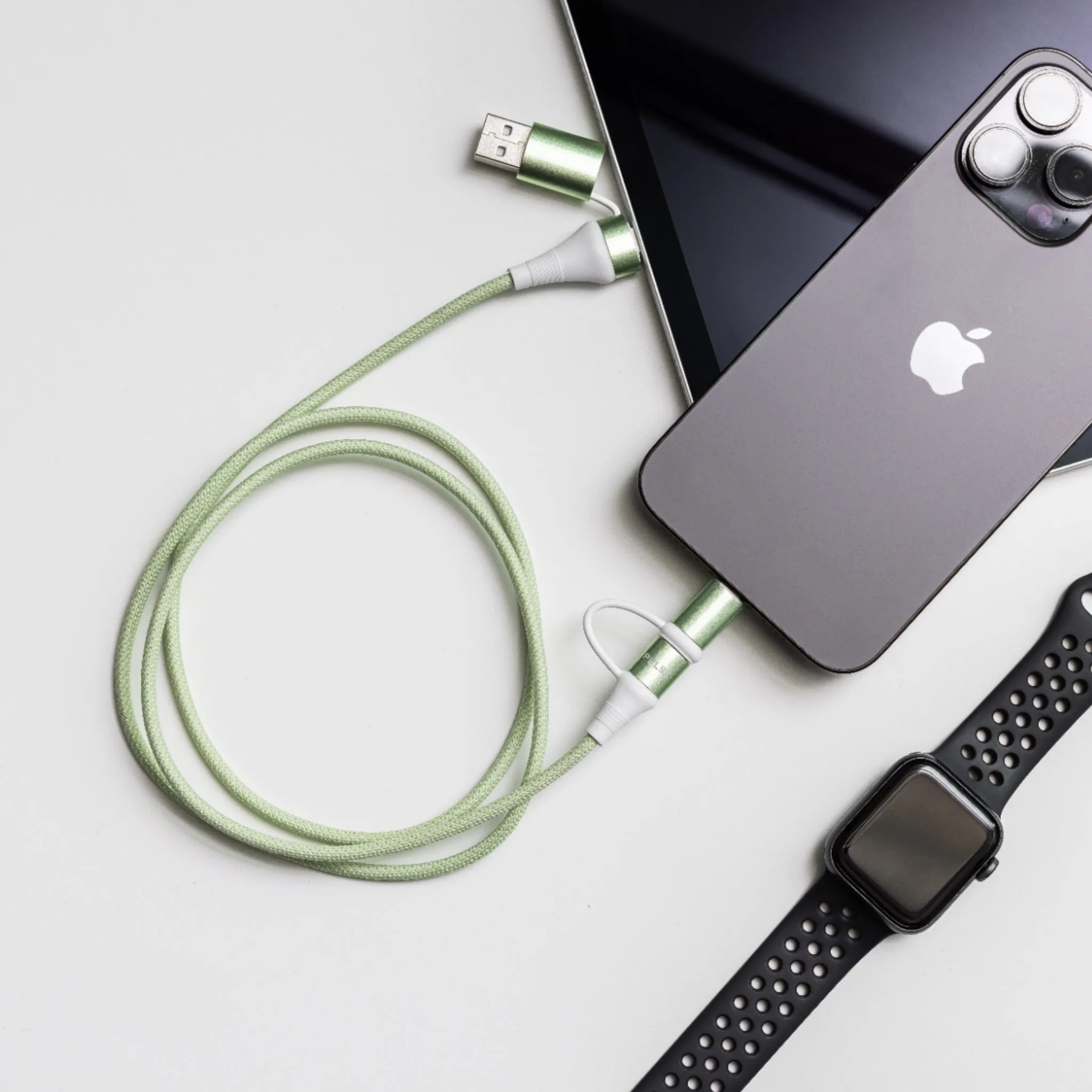 Essential Bundle – Universe, Venus & Fast Charging Cable