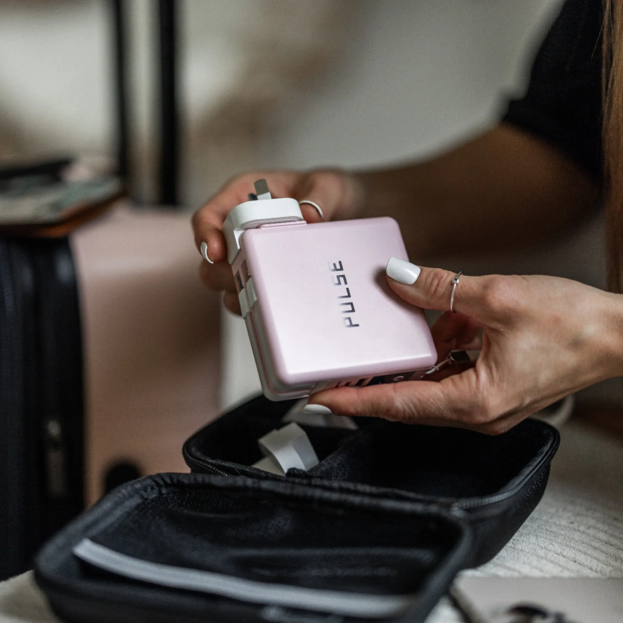 Essential Bundle – Universe, Venus & Fast Charging Cable