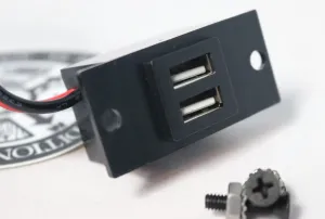 Expedition Essentials Flush Mount USB Fast Charger