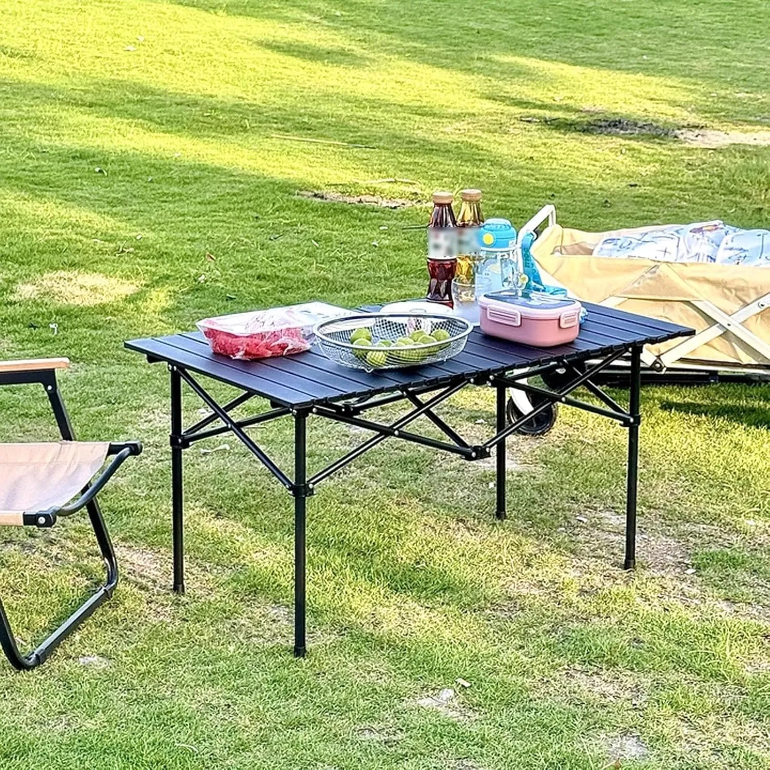 Folding Camping Table Portable Carbon Steel Frame Fold up Camping Tables Small Folding Table Portable Outdoor with Carry Bag(Black,53 * 52 * 50cm)