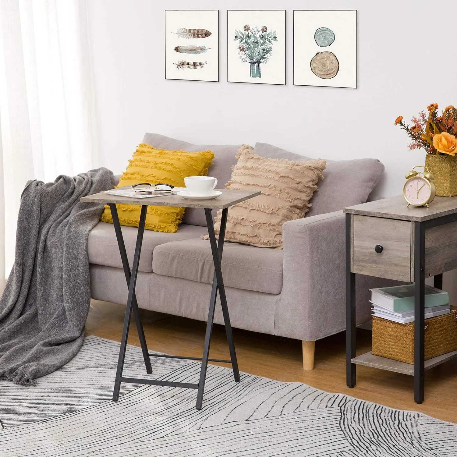 HOOBRO Folding TV Table, TV Tray, Stable Snack Table for Small Space, Portable Sofaside Desk, Easy Assembly and Storage, Ideal for Snacks and Meals in Living Room, Greige and Black BG15BZ01
