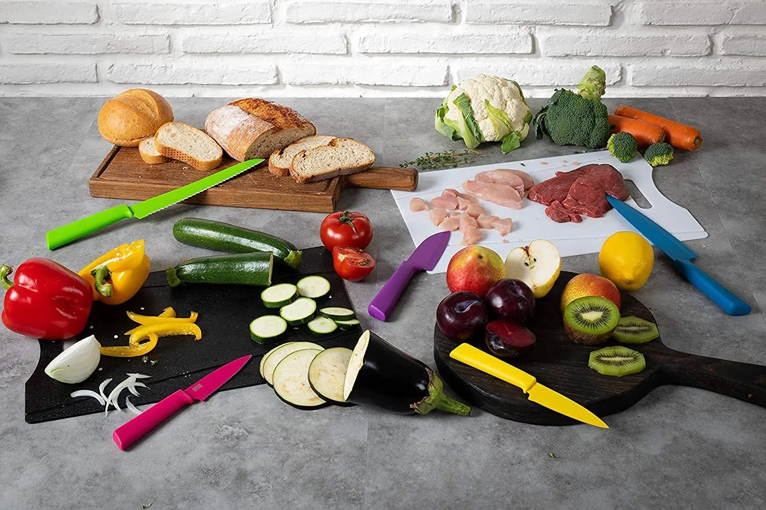 Kuhn Rikon COLORI  Mixed Knife Set with Non-Stick Coating and Safety Sheaths, Set of 3, Green, Red and Dark Grey