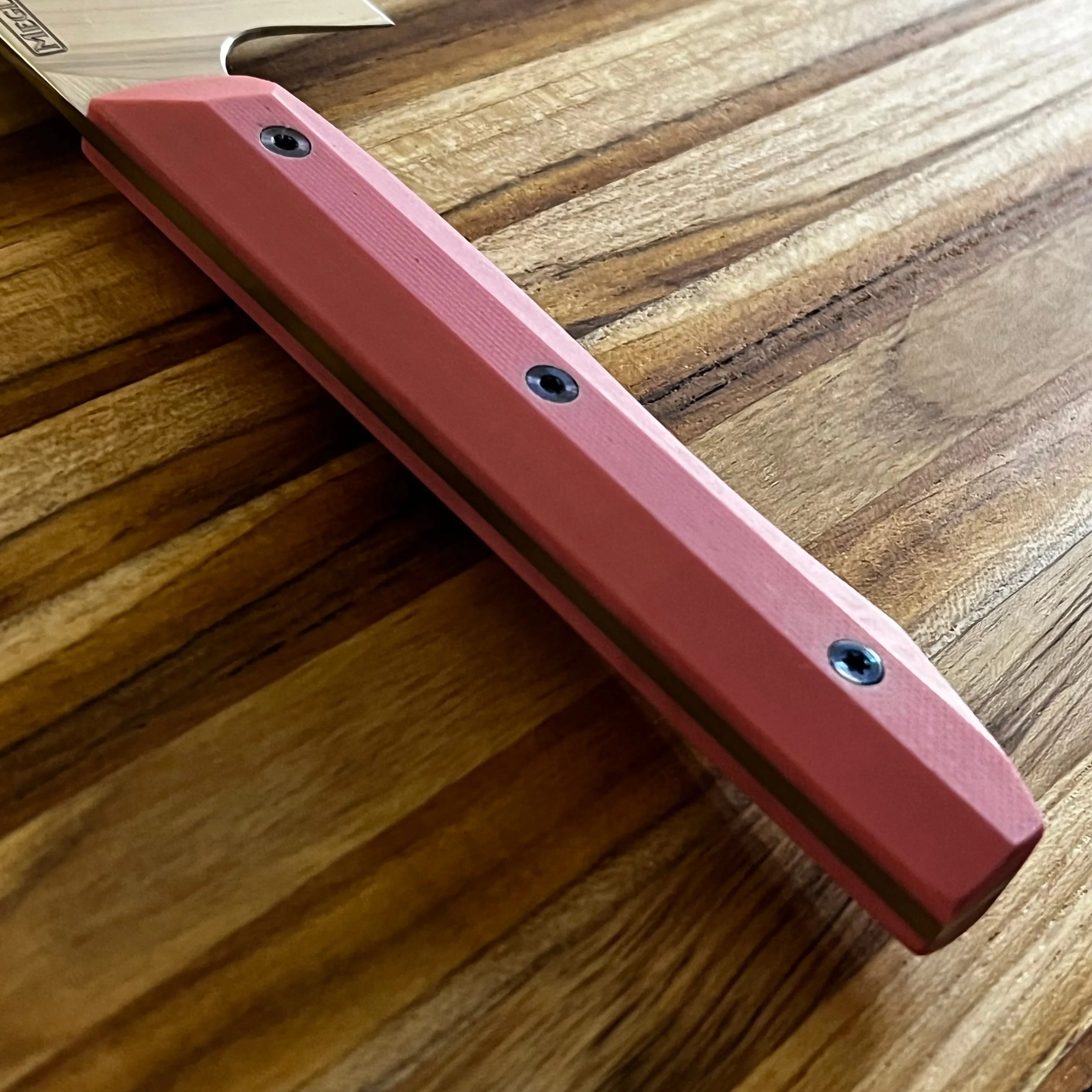Meglio Production 8" Satin Kiritsuke 2.0 w/ Pink G10 Handle