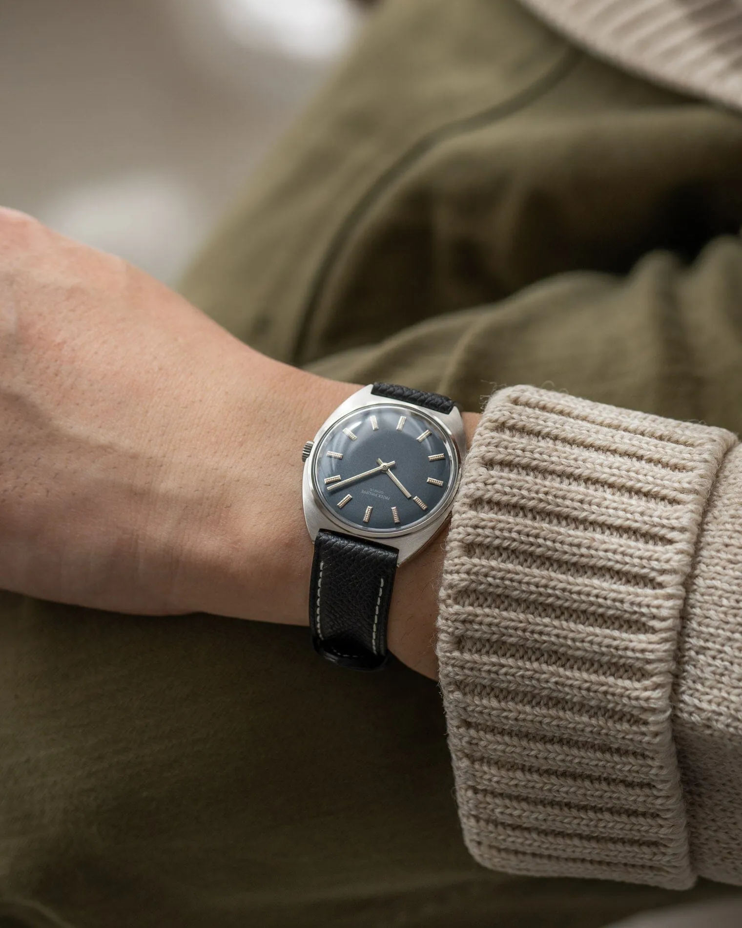 Patek Philippe カラトラバ 3574 SS ブルーダイアル アーカイブ付き