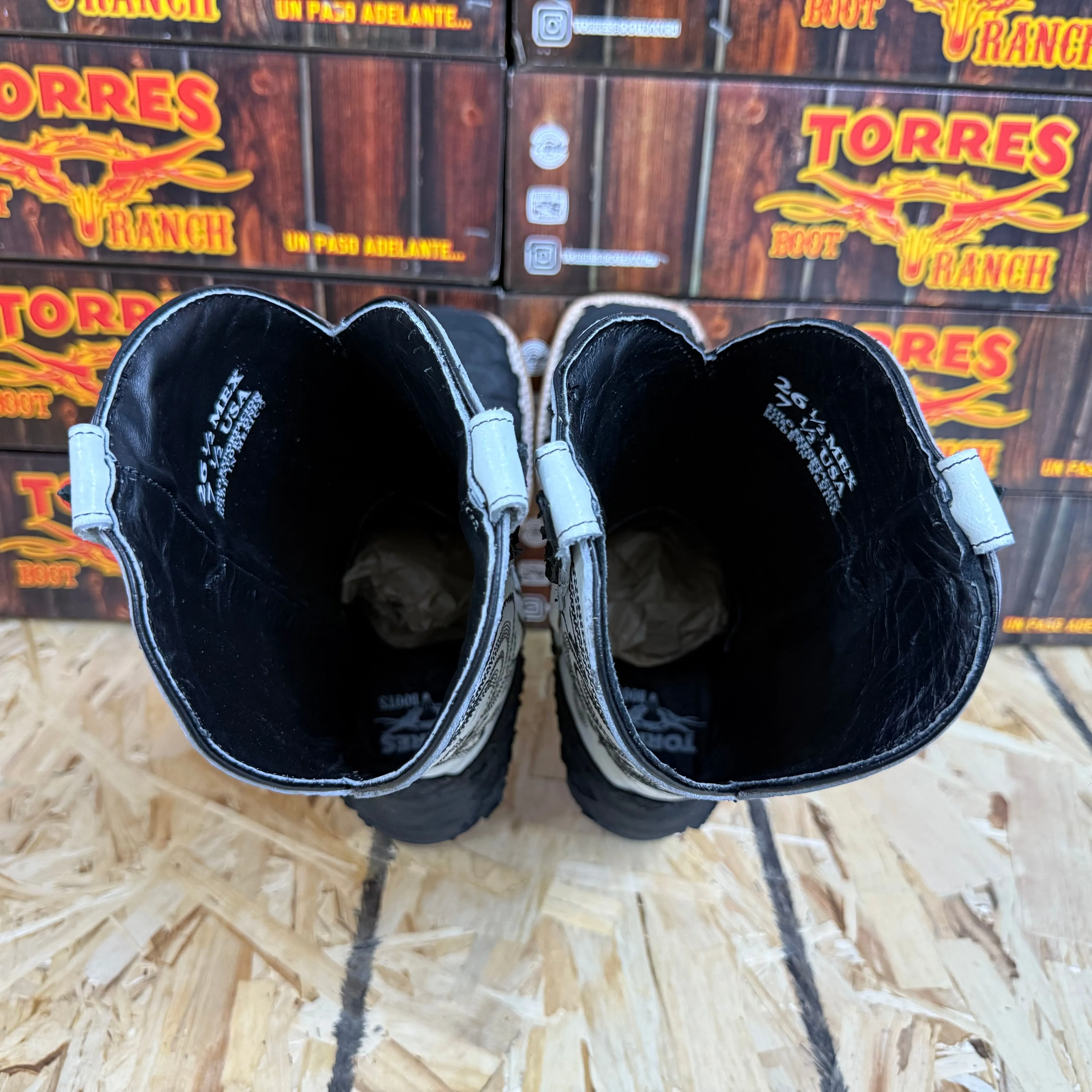 PITON JUMBO NEGRO MATTE TORRES BOOT