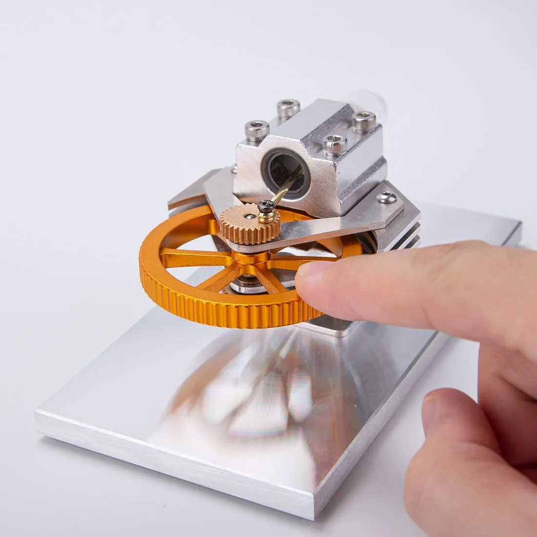 Stirling Engine Model Kit, Horizontal Flywheel High-Spee Hot Air Stirling Engine with Quartz Glass & Metal Base for Physical Science Experiment Display
