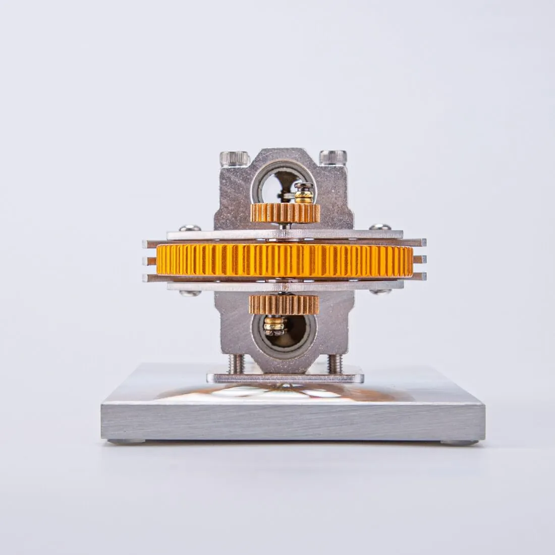 Stirling Engine Model Kit, Horizontal Flywheel High-Spee Hot Air Stirling Engine with Quartz Glass & Metal Base for Physical Science Experiment Display