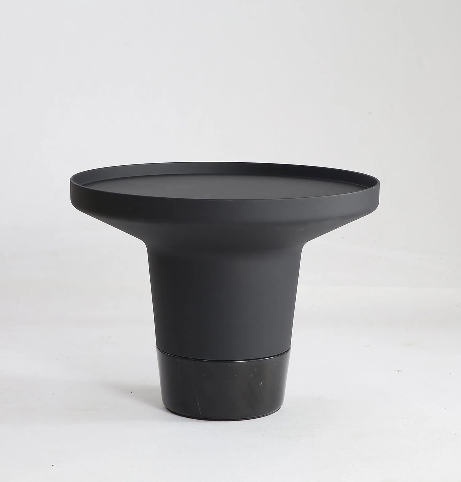Zélie Side Table - Black